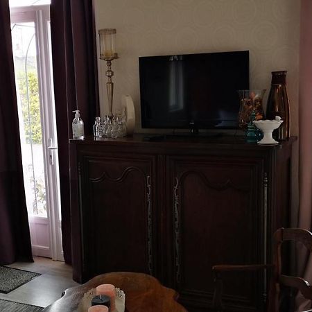 La Cour du Puits, chambre Colyn Cormeilles  Extérieur photo