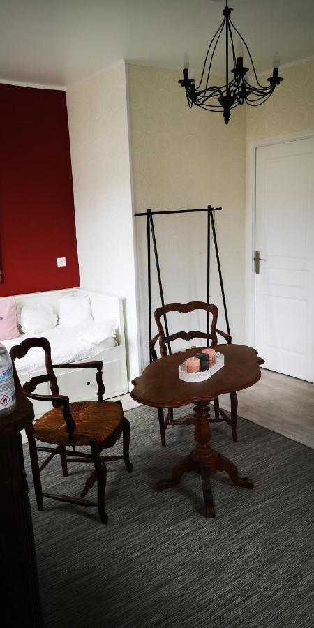 La Cour du Puits, chambre Colyn Cormeilles  Extérieur photo